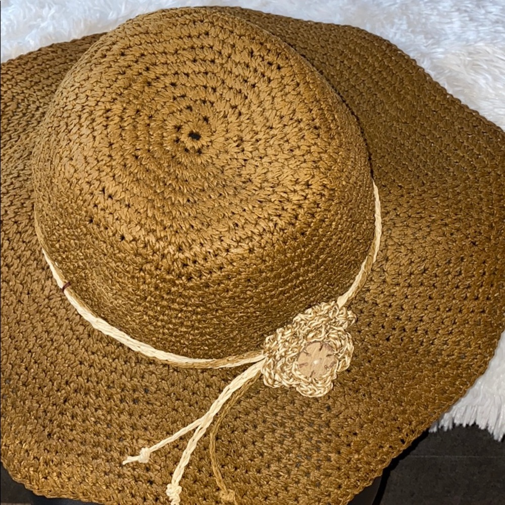 Straw floppy hat - Picture 2 of 4